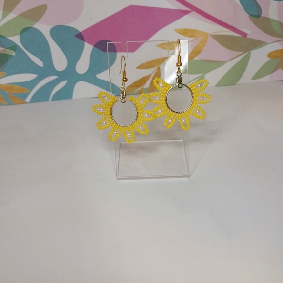 Yellow Beaded Flower Earrings - Picture 2 of 2